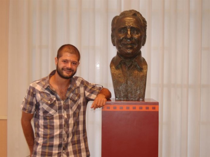 Guillermo Chapa Es El Director De 'La Familia De Mi Novia' 