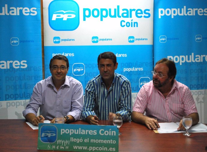 El Secretario General Del PP De Málaga, Francisco Salado, En Una Reunión En Coín