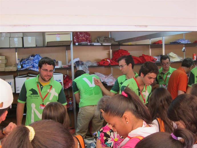 Tienda Oficial De La JMJ En El Parque Del Retiro De Madrid