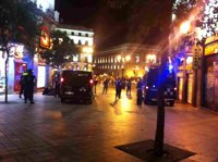 La Policía carga contra manifestantes en la Plaza de Sol 