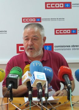 Antonio Pino En Rueda De Prensa.
