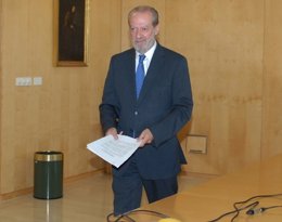 El Presidente De La Diputación De Sevilla, Fernando Rodríguez Villalobos