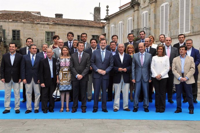 Foto De Familia De Rajoy Con Los Presidentes De Diputaciones Del PP