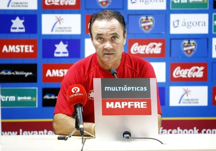 El Entrenador Del Levante, Juan Ignacio Martínez