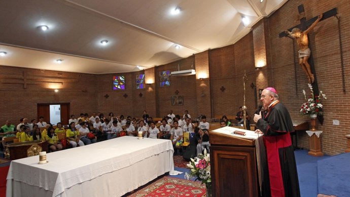 Osoro Durante Su Catequesis