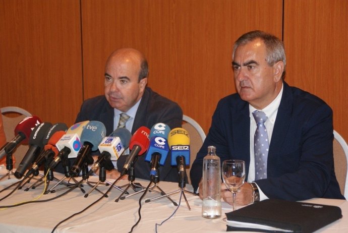 El Delegado Del Gobierno Con El Secretario De Estado De Cooperación Territorial