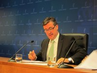 Marín desmiente que se haya privatizado la gestión de las nóminas de los trabajadores de la Consejería de Educación