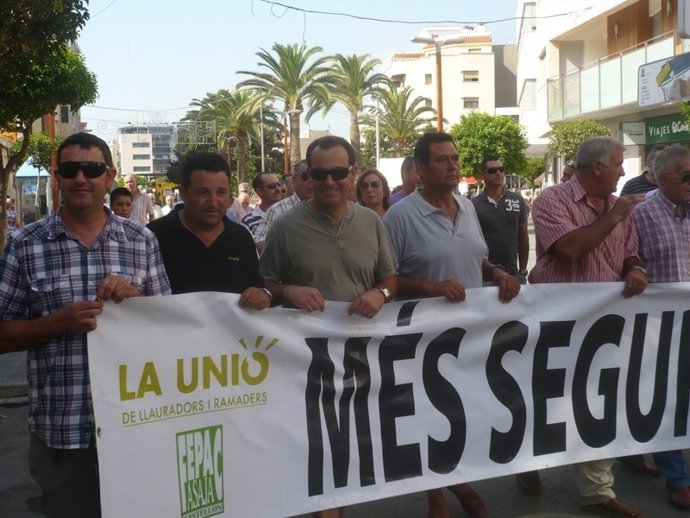 Momento De La Protesta Contra Los Robos En Los Campos En Benicarló