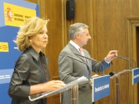 (Ampl.) El Gobierno rebaja el IVA al 4% en la compra de vivienda nueva y reforma parcialmente Sociedades