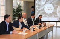 Valcárcel pide al Gobierno que recobre espíritu de solidaridad porque Lorca "no son moluscos, son personas"