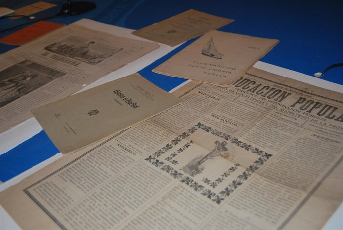 Imagen De Los Documentos Históricos