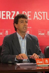 Gutiérrez (FSA-PSOE) recuerda a Cascos que el HUCA es una realidad gracias al PSOE