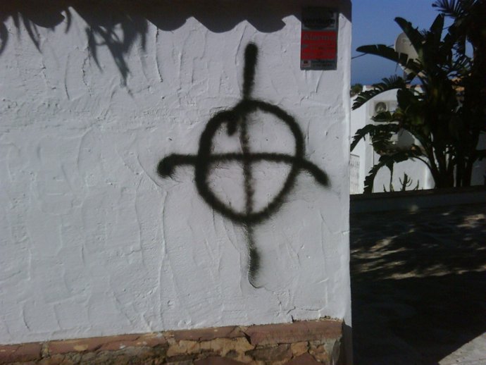 Pintada Aparecida En La Casa De Gotzone Mora En Denia (Alicante)