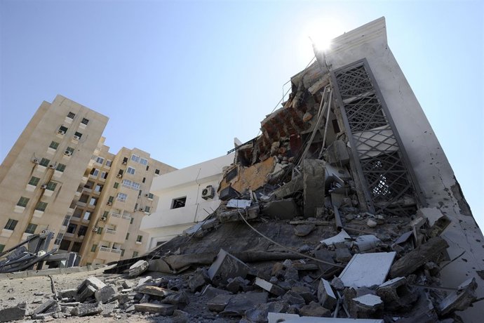 Los Rebeldes Se Han Hecho Con El Control Del Aeropuerto Militar De Trípoli 