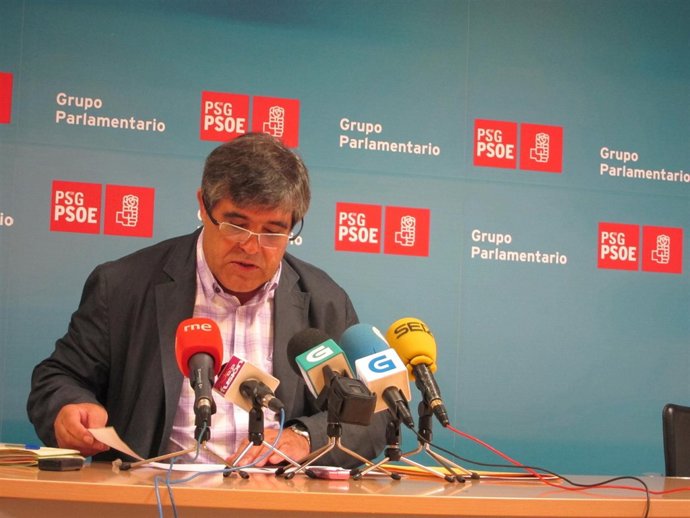 Modesto Pose, Del Grupo Parlamentario Del Psdeg, En Rueda De Prensa