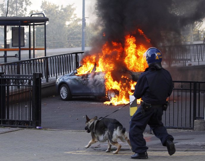 Disturbios En Reino Unido