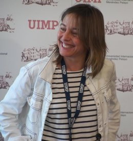 La Actriz Y Cantante Natalia Dicenta