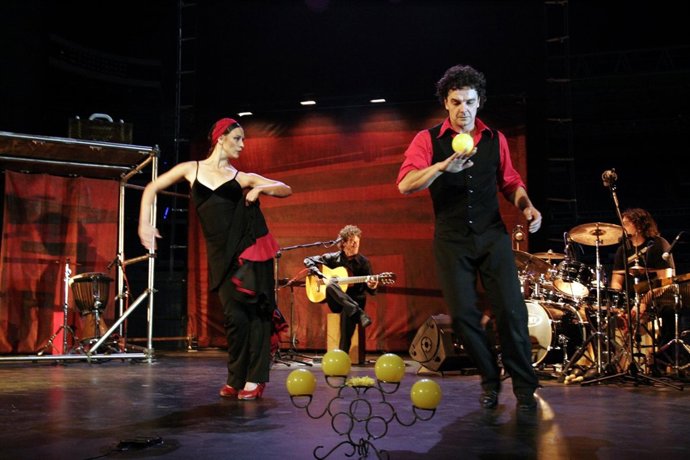 Actuación De La Compañía Albadulake.