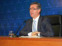 La Consejería de Educación ahorrará 20 millones reduciendo personal de confianza y asesores técnicos docentes