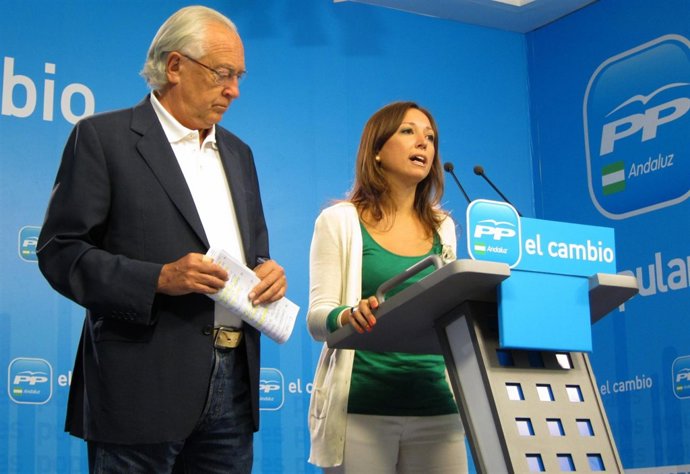 Jaime Raynad Y Patricia Navarro, Hoy En Rueda De Prensa