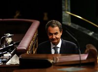 Zapatero dice que la regla fiscal no se aplicará hasta la próxima década