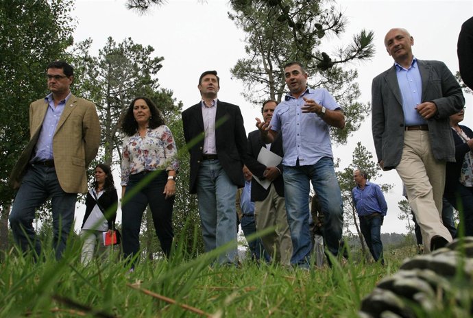 Samuel Juarez Visita El Forgoselo Y Sus Explotaciones Acompañado De Los Represen