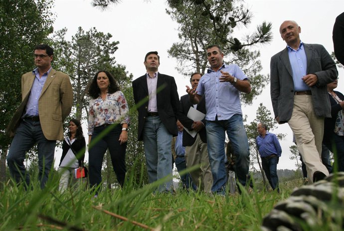 Samuel Juarez Visita El Forgoselo Y Sus Explotaciones Acompañado De Los Represen