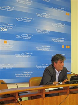 Pedro Puy, En Rueda De Prensa, Ppdeg, Parlamento