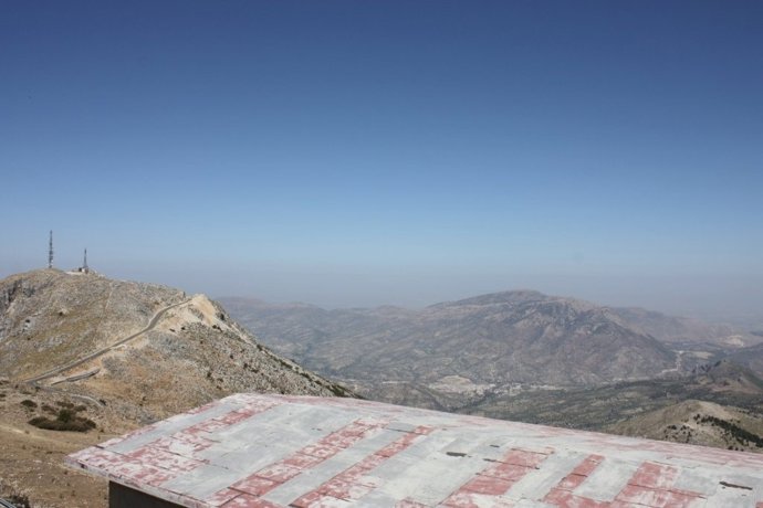 Vista Desde El Albergue Que Se Adecua En El Vértice De La Pandera.