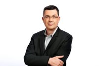 Compromís dice que la "reforma exprés" de la Constitución "recorta autonomía financiera" y está "dictada por el mercado"