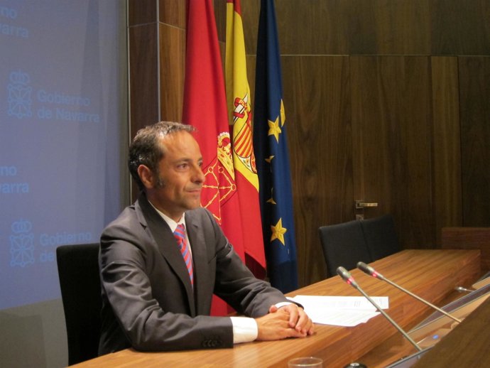 El Portavoz Del Gobierno De Navarra, Juan Luis Sánchez De Muniáin.