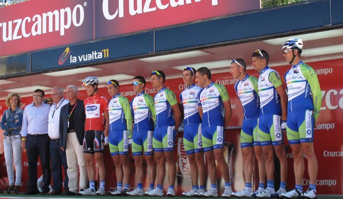 FOTOGRAFÍAS. ALONSO SUBRAYA EL ATRACTIVO DE LA VUELTA CICLISTA A ESPAÑA COMO EVE