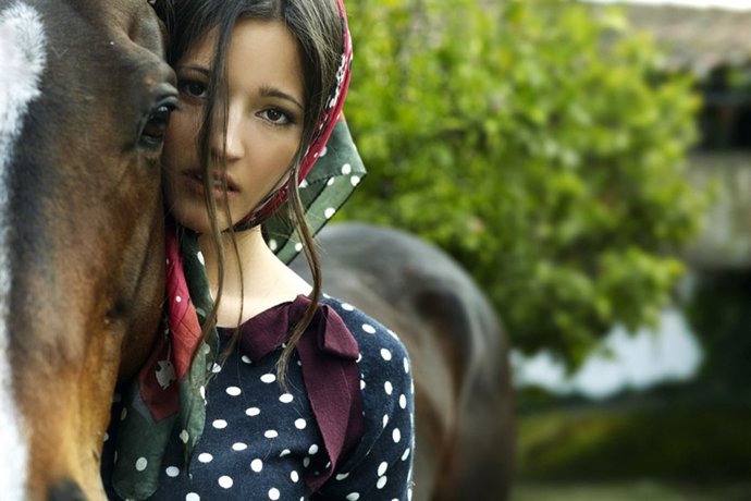 Malena Costa Para Indiwoman By Individual