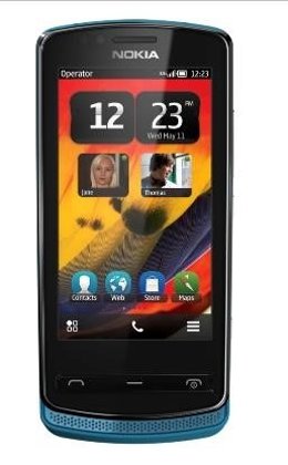 Nokia 700: El Smartphone Más Compacto De Nokia