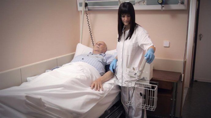 Apoyo Emocional, Social Y Espiritual Al Paciente Avanzado Y A Sus Familiares