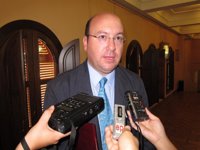 Ayuntamiento critica que Alonso reciba a Durán (PSOE) "en 24 horas" y "ni siquiera atienda a llamadas" de Nieto