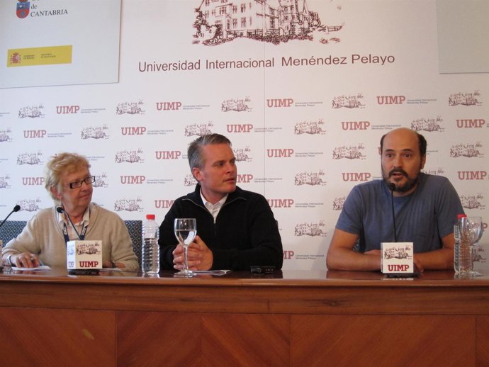 El artista Javier Abarca y el experto sueco Tobias Bar, en la UIMP