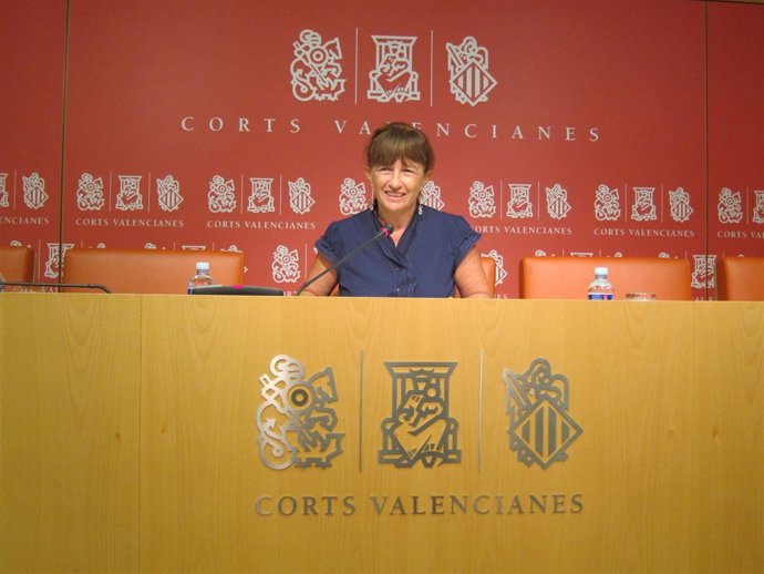 Cristina Moreno En Una  Rueda De Prensa En Les Corts 