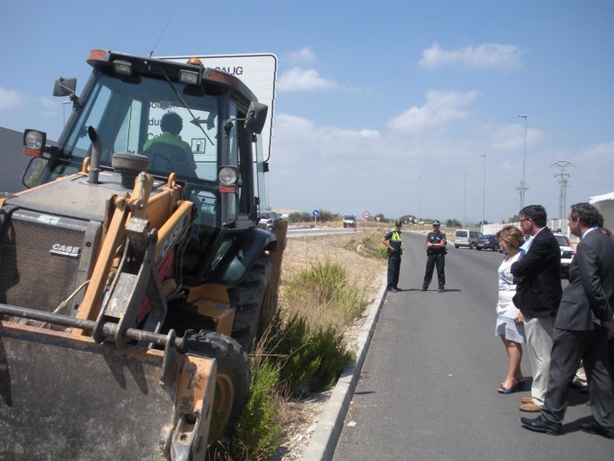 Bonig Durante Su Visita A Las Obras Del Vial Cálig-Benicarló