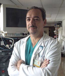 Manuel Granell, Jefe De Sección Del Servicio De Anestesia Del General