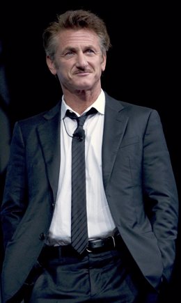 Actor Sean Penn Waits To Speak At The Global Business Travel Association (GBTA) 