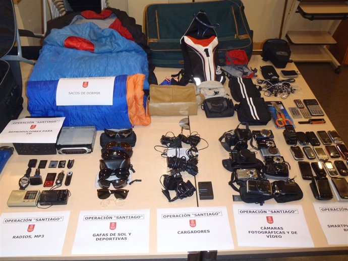 Parte De Los Objetos Recuperados En La 'Operación Santiago'