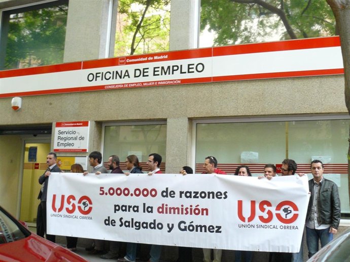 Pancarta de USO, '5 Millones De Parados'