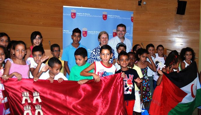 Palacios Recibe A Los Niños Saharauis Que Participan En El Programa 