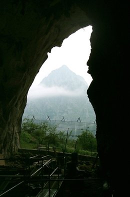 CUEVA DE EL MIRÓN