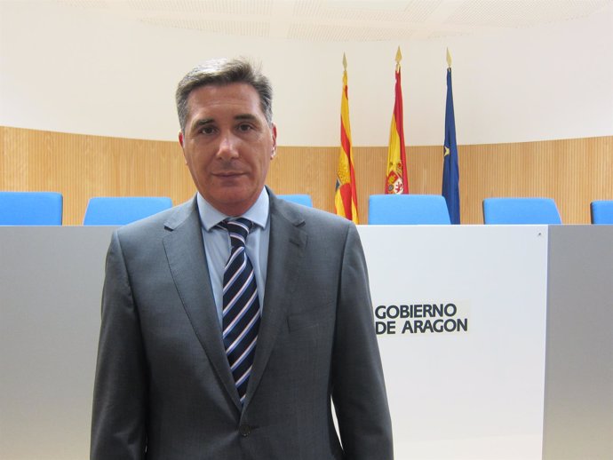 Consejero De Sanidad, Bienestar Social Y Familia De Aragón, Ricardo Oliván