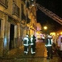 El SUMMA recuerda que, ante un incendio doméstico, hay que cortar la corriente eléctrica y la entrada de gas