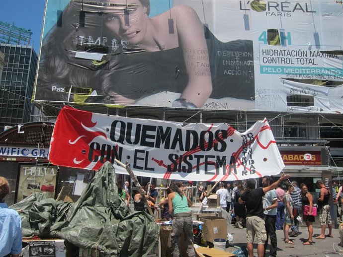 Pancartas Del Movimiento 15M El Último Día Antes De Marcharse