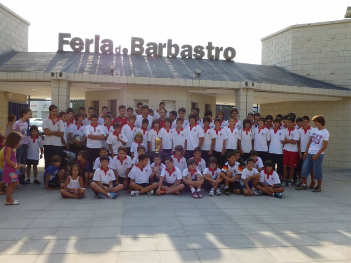 Jugadores De La Unión Deportiva Barbastro.
