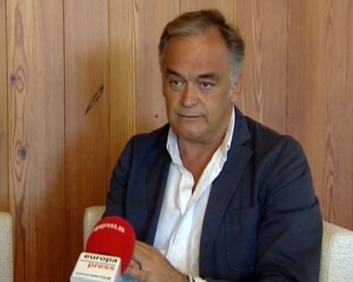 Pons tacha de irresponsable a Rubalcaba